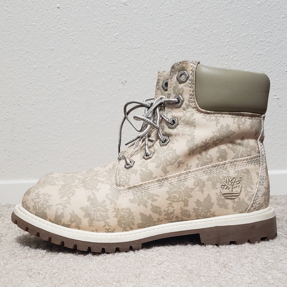 Timberland 6" Limited Edition 6248B Cream Floral boots - Picture 1 of 13